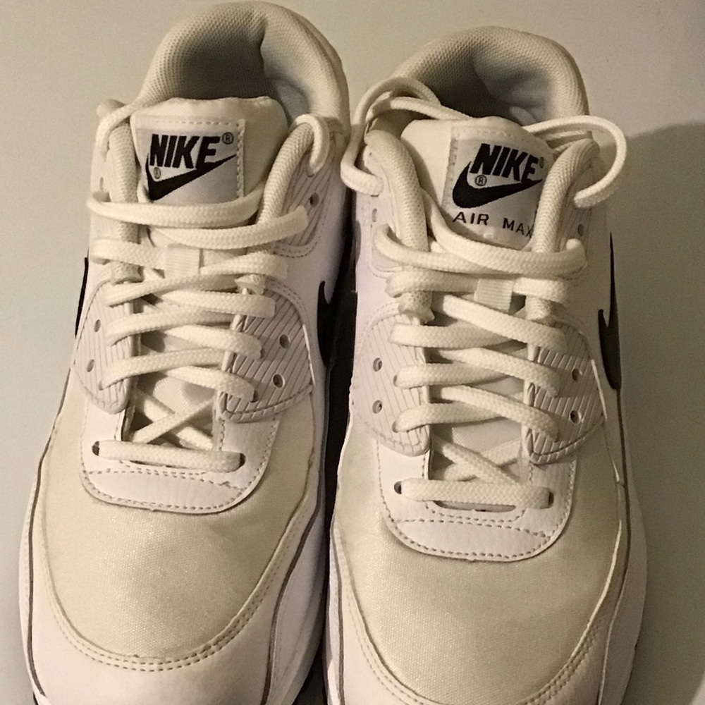 NIKE AIR MAXS WOMENS